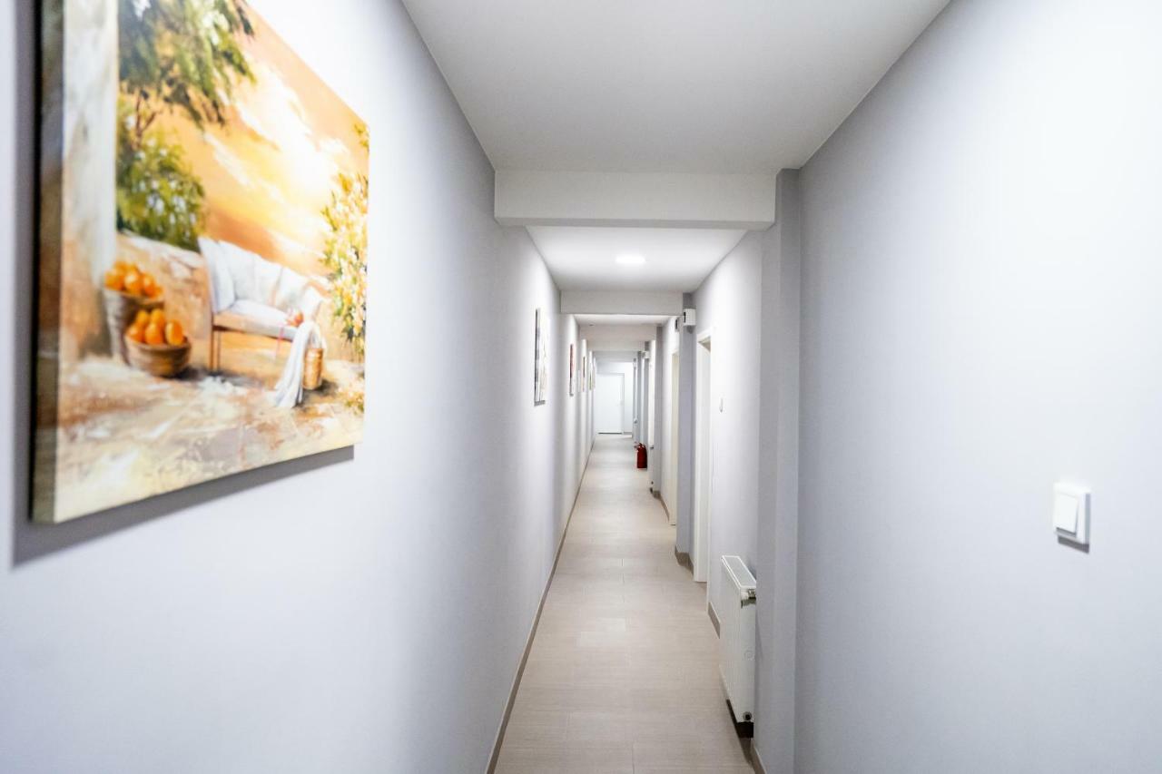 Casa Blum Hotel Lugoj Buitenkant foto